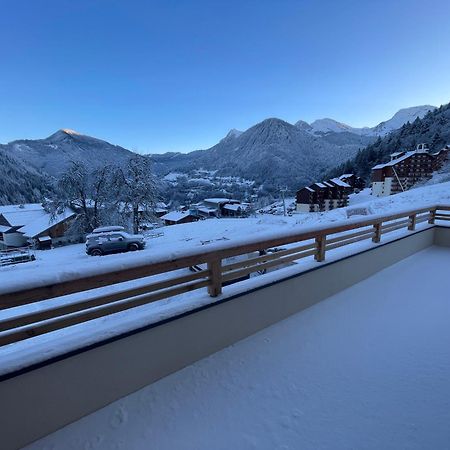 Le Snow Roc: Ski-In Studio with Panoramic Terrace and Sauna Saint-Jean-d'Aulps Exterior photo