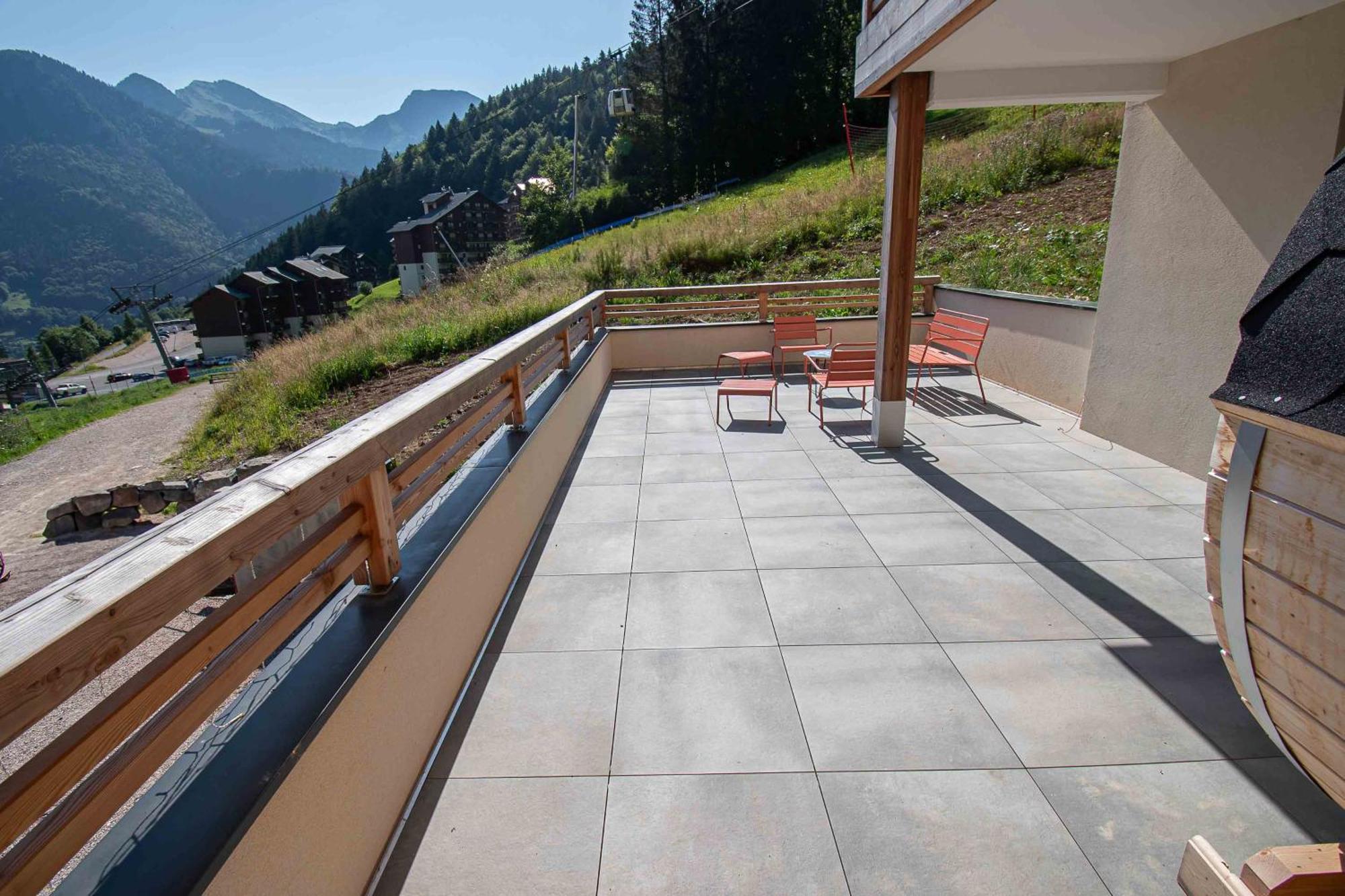 Le Snow Roc: Ski-In Studio with Panoramic Terrace and Sauna Saint-Jean-d'Aulps Exterior photo